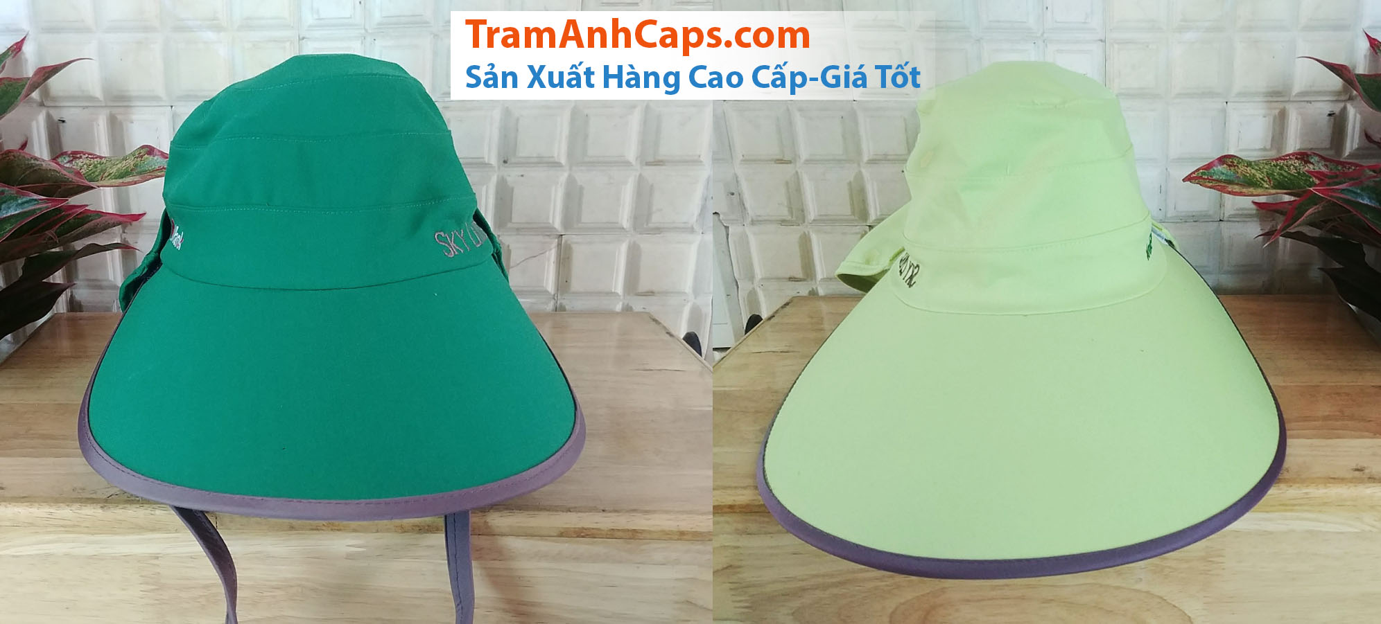 Wide golf hat with flap