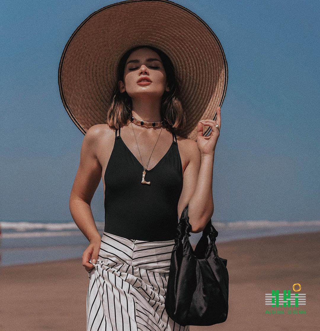 Mũ nón rộng vành - Floppy Hat Mũ nón rộng vành - Floppy Hat