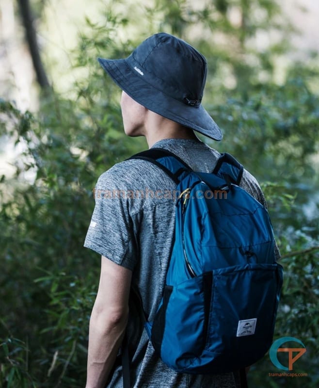 mu rong vanh di bien gap gon